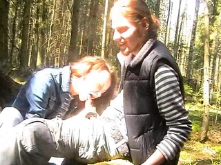 Salacious brunette Tanya flaunts her sweet body