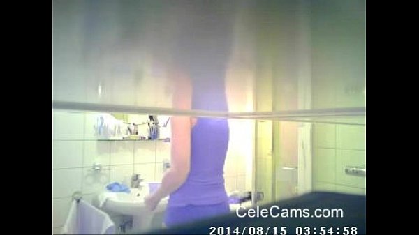 Enjoy my mum in bathroom. Hidden cam