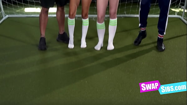 Tiny Tempers And The Family Spit Split | SwapSibs